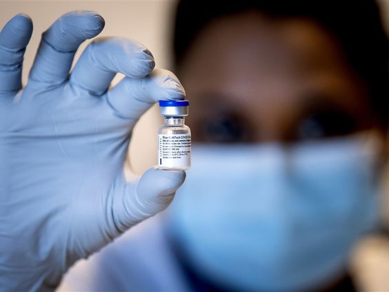 EU-leiders bespreken trage coronavaccinatie