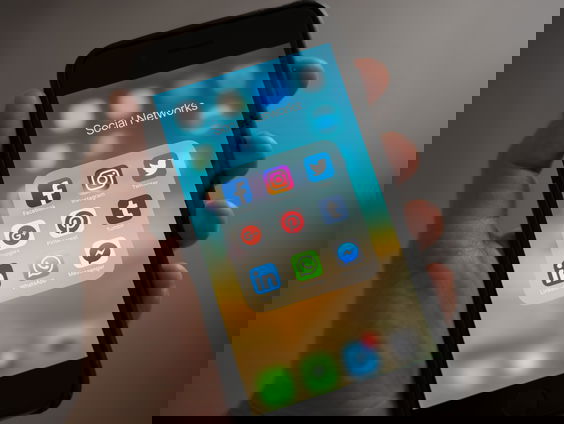 Abdul leefde een maand zonder telefoon, dit is hoe het verliep!