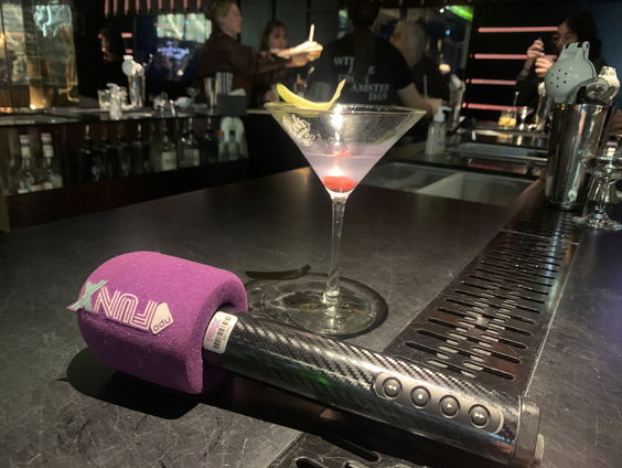 Reporter Eva bezoekt House of Bols Cocktail Experience