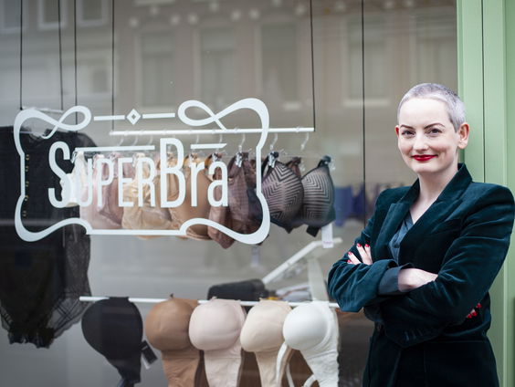 Waarom een 'queerfriendly' bh-winkel?