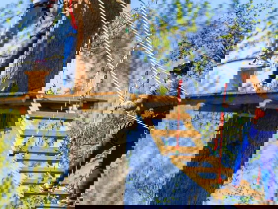 Reporter Camille maakt een vrije val bij Fun Forest Amsterdam!