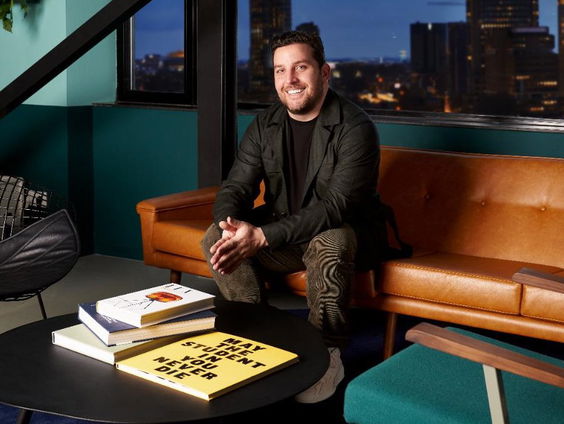 Ron Simpson's regel voor young professionals: "Is het cool, krijg ik cash, or do I care?"