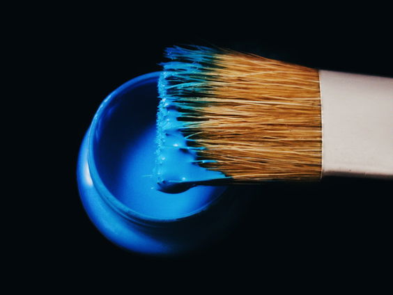 Street Art kunstenaar Nina brengt kleur naar de stad!