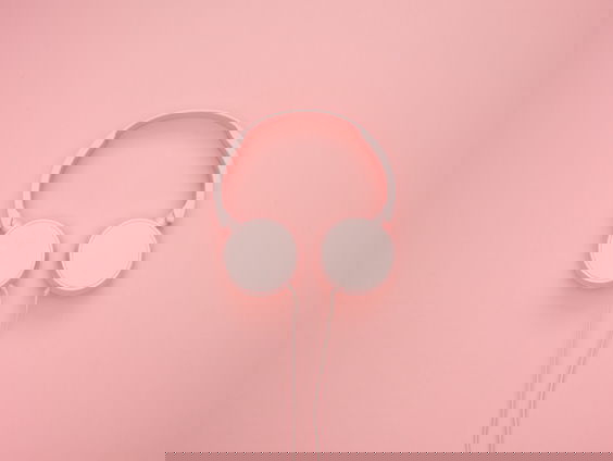 Reporter Eva maakt een reis door het vrouwenlichaam bij PINK PORTAL