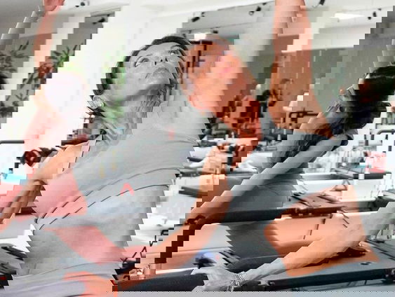 Reporter Camille traint haar hele lichaam op één apparaat!