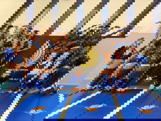 Reporter Camille maakt kennis met de sport All Star Cheerleading!