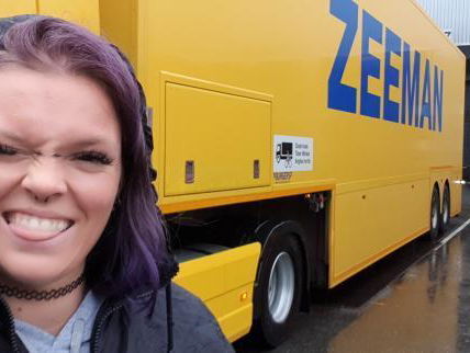 Esmée (26) vertelt meer over haar werk als vrachtwagenchauffeur