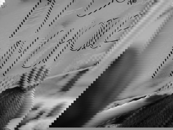 Faye van Baas In Eigen Buik over afschaffen abortusrecht: ''Toen ik het hoorde was ik eerst verdrietig en daarna werd ik woedend.''