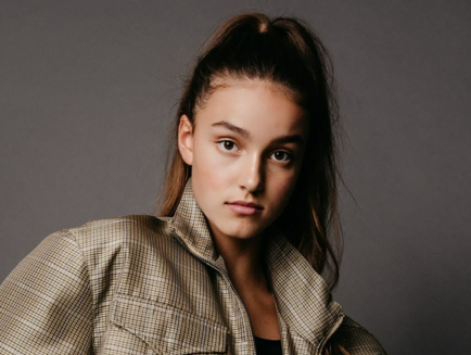 Bobbi (13) reist de hele wereld rond voor danswedstrijden!