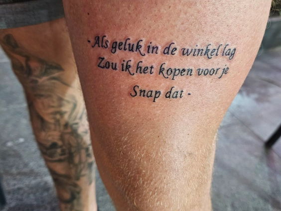 Jeff heeft een line Lotgenoot van Winne getatoeëerd op zijn been: ''Heeft mij geholpen in een moeilijke periode''