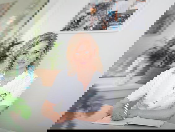 Dermatologe Marjolein: "lees altijd de kleine lettertjes achter op een verpakking"