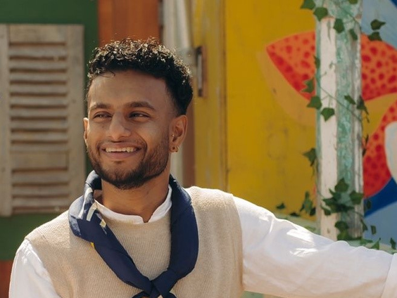 Rayn (30) heeft 6 maanden niet gesproken: "Jezelf dingen ontnemen zorgt voor waardering"