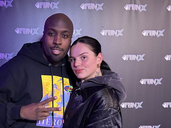 Famke Louise over The Roast: "Ik verwachtte niet dat daar grappen over gemaakt werden"