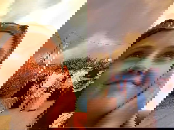 Senna (19) moest vluchten voor bosbranden op Rhodos: "Onze reisorganisatie liet ons aan ons lot over"