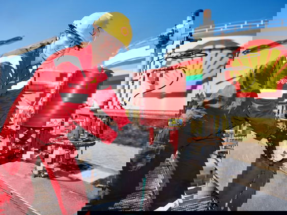 Rianne ruilde haar werk in de toerisme sector in voor een baan in de Rotterdamse haven!