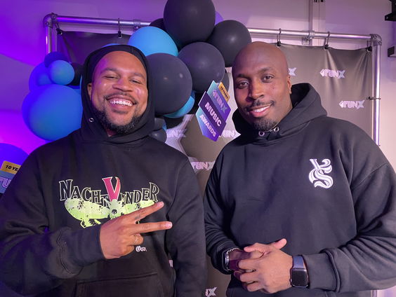 Hilarische quiz met Quizmaster Bokoesam!