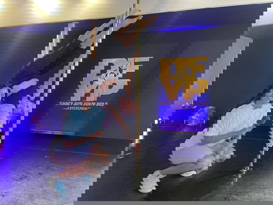 Reporter Camille leert paaldansen bij Dance For Your Pole in Amsterdam! "Er zit veel meer achter"