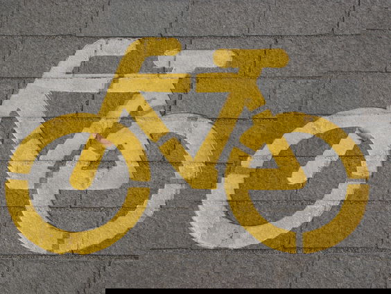 BOB-fiets maakt jouw blik op een avondje stappen een stuk veiliger!