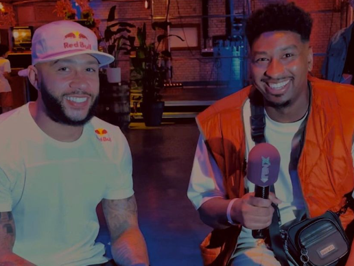 Memphis Depay vindt dat je op straat moet voetballen: ''Daar ligt de code van voetbal, ook ik ben daar begonnen''