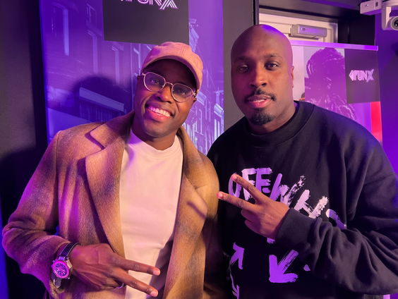 Jandino doet 4,5 uur over visagie voor zijn personages?!