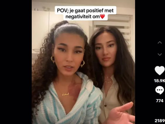 Esma en Medina gaan viraal op TikTok met anti-pestlied