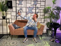 Meester Hidde spit motiverende bars voor alle scholieren