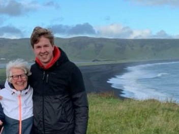 De oma van Job is 80 en fan van Sor