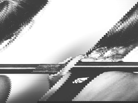 Anissa (25) doet aan powerliften om zowel fysiek als mentaal sterker te worden!