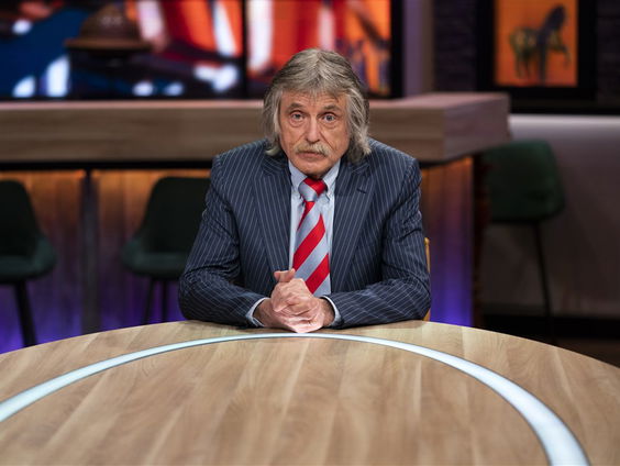 Johan Derksen bewijst dat cancel culture niet bestaat, zegt Nadia Bouras.