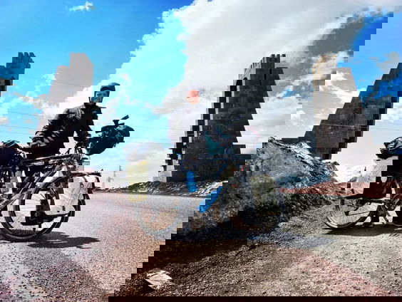 Joost (28) fietst van Nederland naar Bali