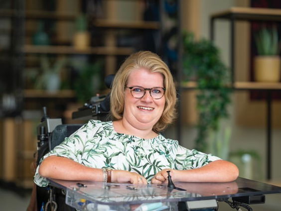 Rivka spreekt zich uit over passagiers die een handicap faken op Schiphol!