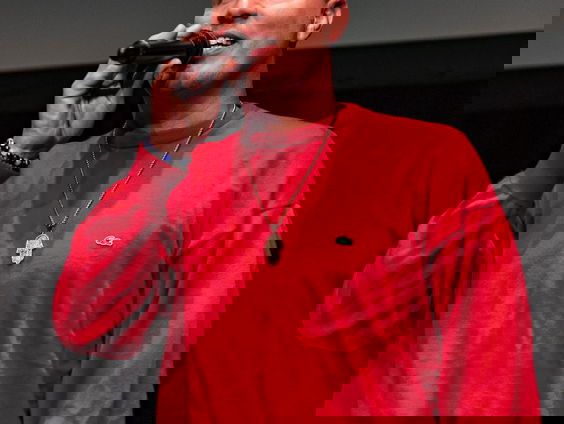 TopiX Spoken Word: Luan over innerlijke rust.