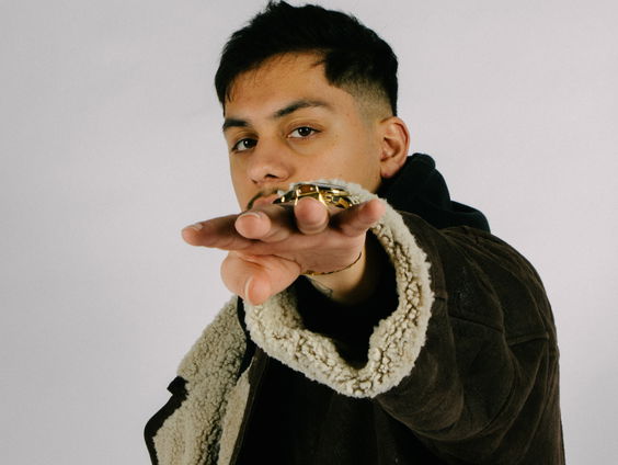 AOTM Laylo maakt zijn hoofd niet voor deze challenge!