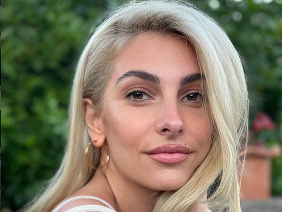 Anna Nooshin over offline gaan op social media: ‘’Voor mij is het niet zo moeilijk"