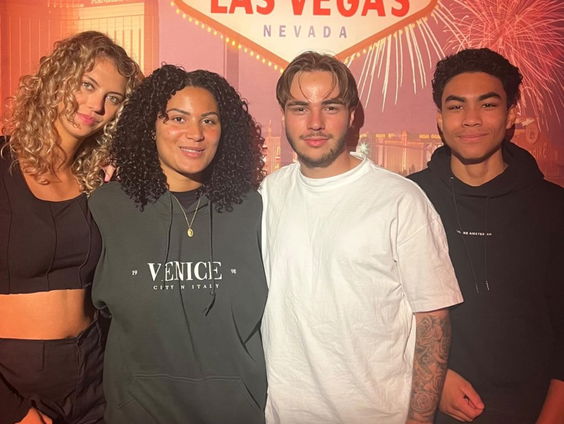 Reporter Camille neemt jou mee met escaperoom Casino Mortale in Almere!