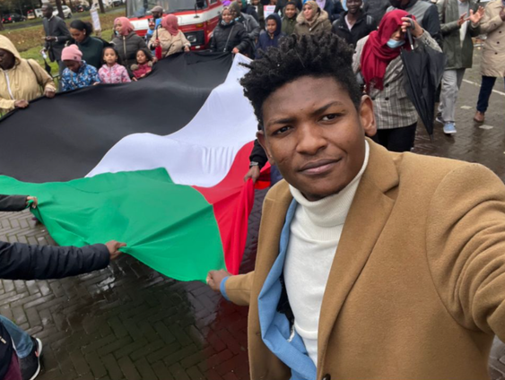 Abdulaal (24) over de machtsstrijd in Sudan: ''Ze doen dit niet voor het land''