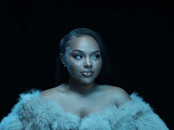 Onze nieuwe artist of the month Kim Petite laat horen wat ze in huis heeft!