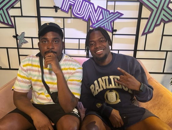 Reporter Gabriella: Otje word ready gestoomd voor OH MY optreden.