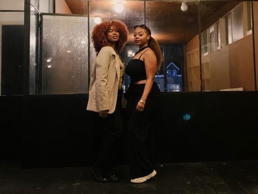 Christine & Fabie openen 'All Dae' een nieuwe spot voor Rotterdamse jongeren!