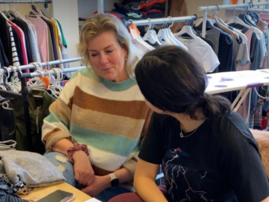 Yvonne en Vanity (15) zijn samen een actie gestart om kleding in te zamelen voor een gesloten inrichting en jij kan helpen!