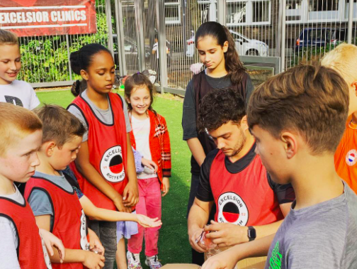 Jeroen (24) vertelt over de mogelijkheden van een nieuwe jongeren hub in Crooswijk!