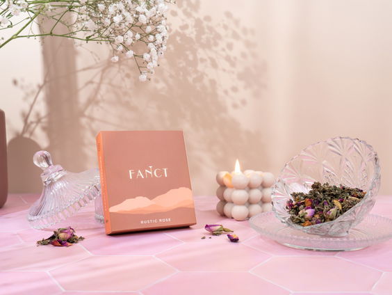 Reporter Camille maakt kennis met het Yoni stomen!