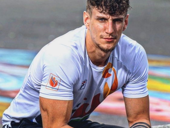 Mack (25) komt na basketbalschorsing en depressie met hulp voor Rotterdammers