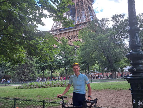 Van DOM tot EIFFEL fietsen?! Sjors (28) deed het!