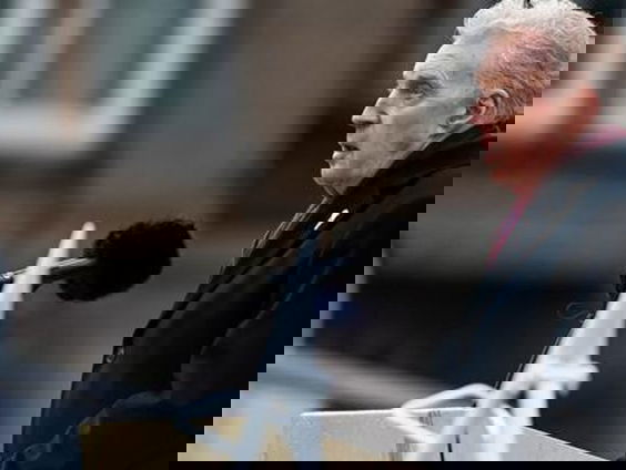 De toespraak van André van Duin ft Snelle - Thuis (Rob van de Radio edit)