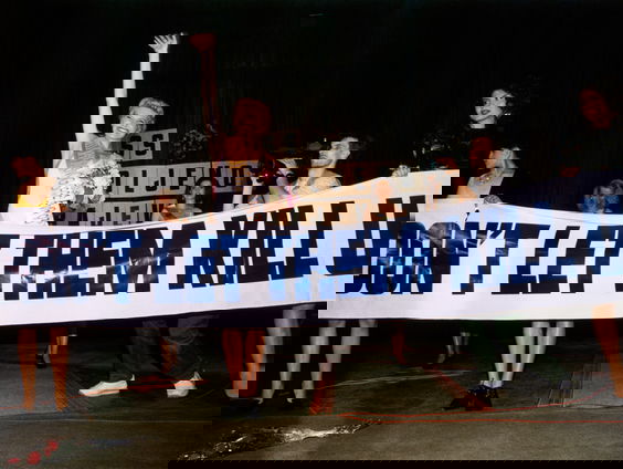 Geschiedlied: Passengers - Miss Sarajevo