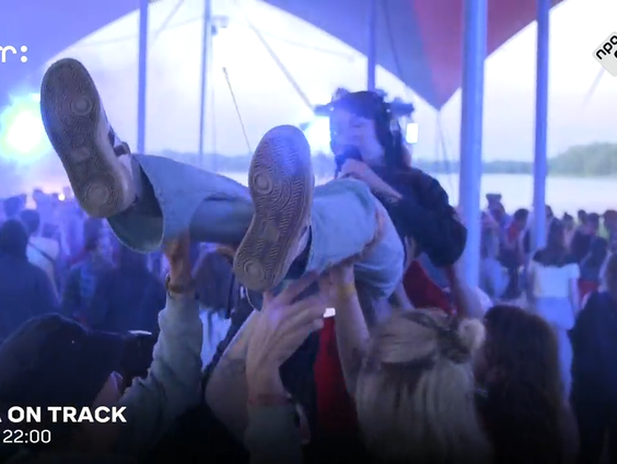 Vera sluit Best Kept Secret 2022 crowdsurfend af!