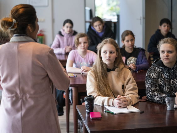 Oekraïense kinderen naar school in Bergen op Zoom