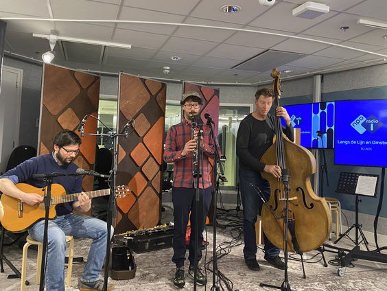 Muziektheaterband SLÄPSTICK is terug met een nieuwe voorstelling