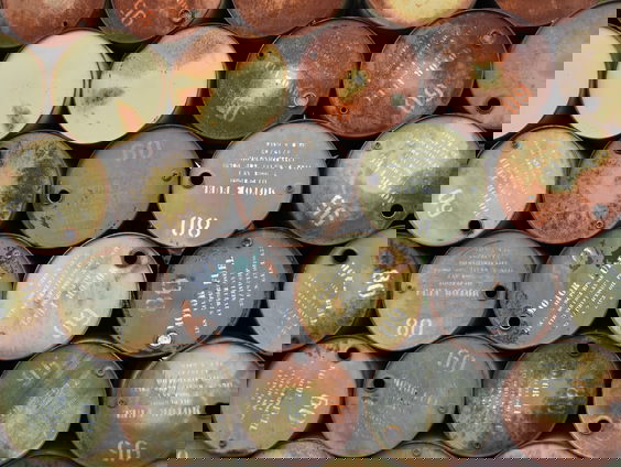 Olietanker langzaam aan het vergaan voor de kust van Jemen